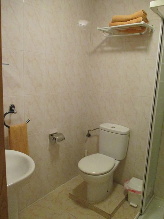 Hostal Pradillo Mostoles Exterior photo