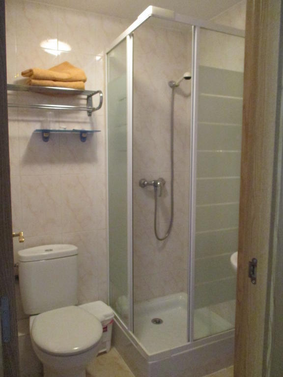 Hostal Pradillo Mostoles Exterior photo