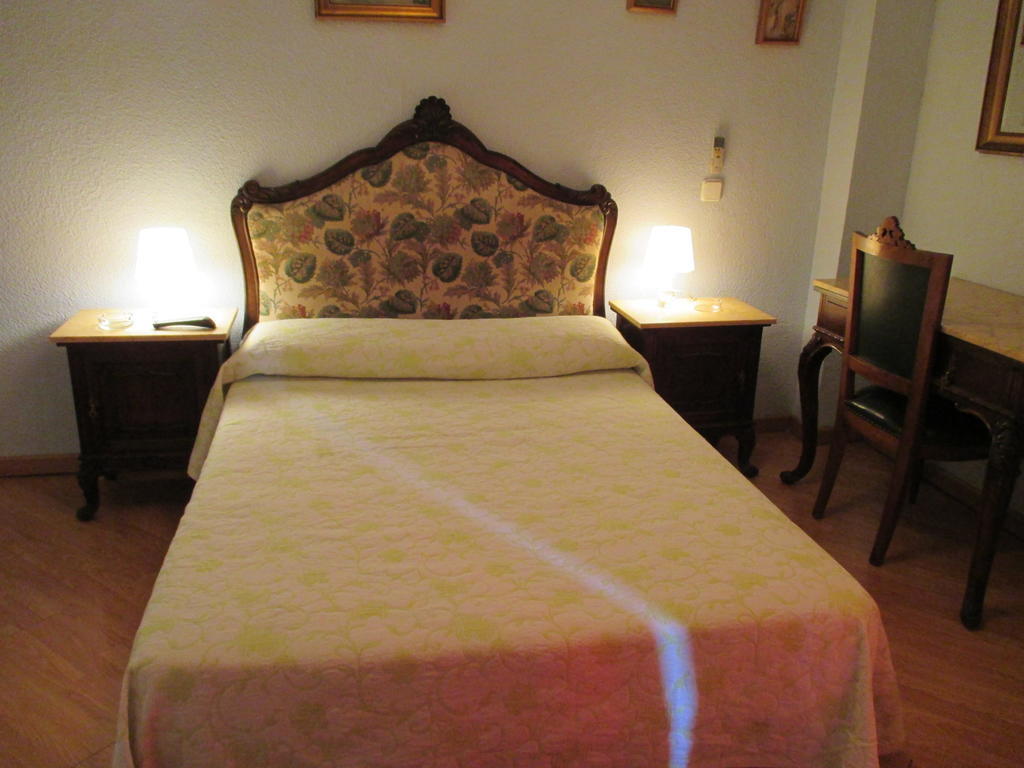 Hostal Pradillo Mostoles Room photo