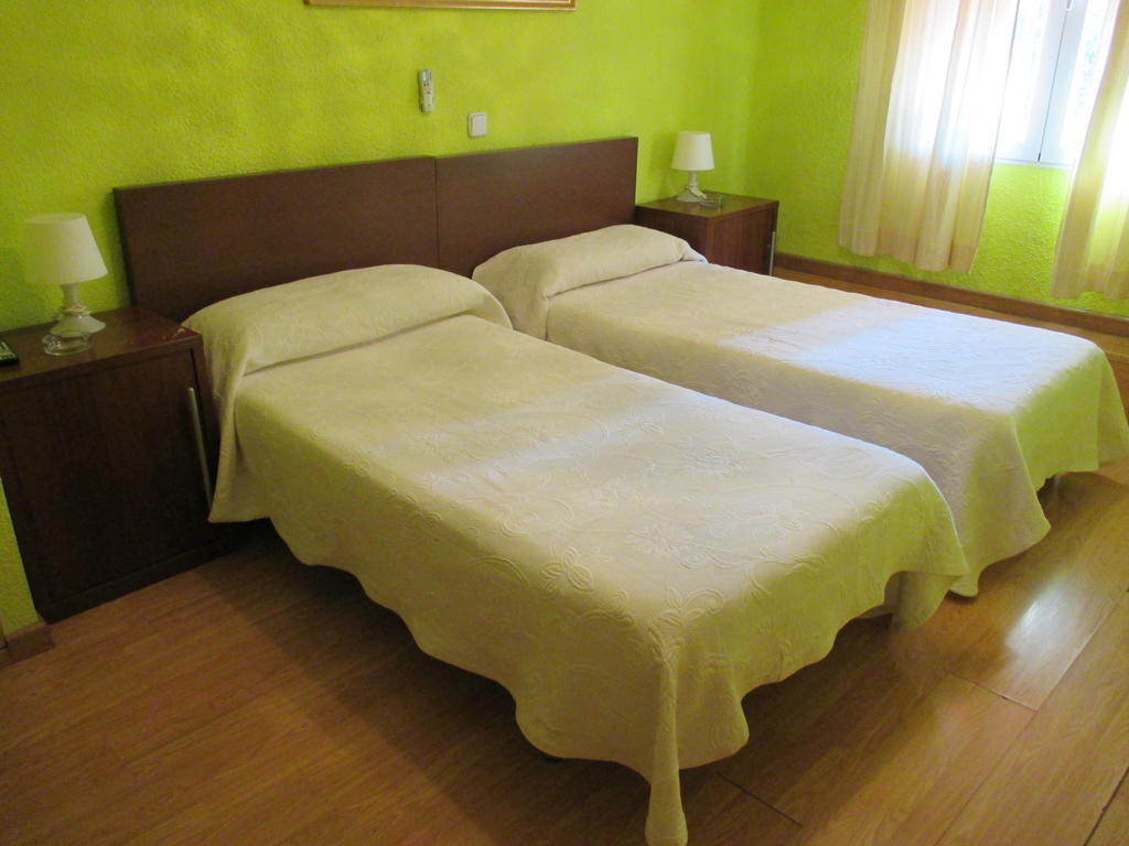 Hostal Pradillo Mostoles Exterior photo